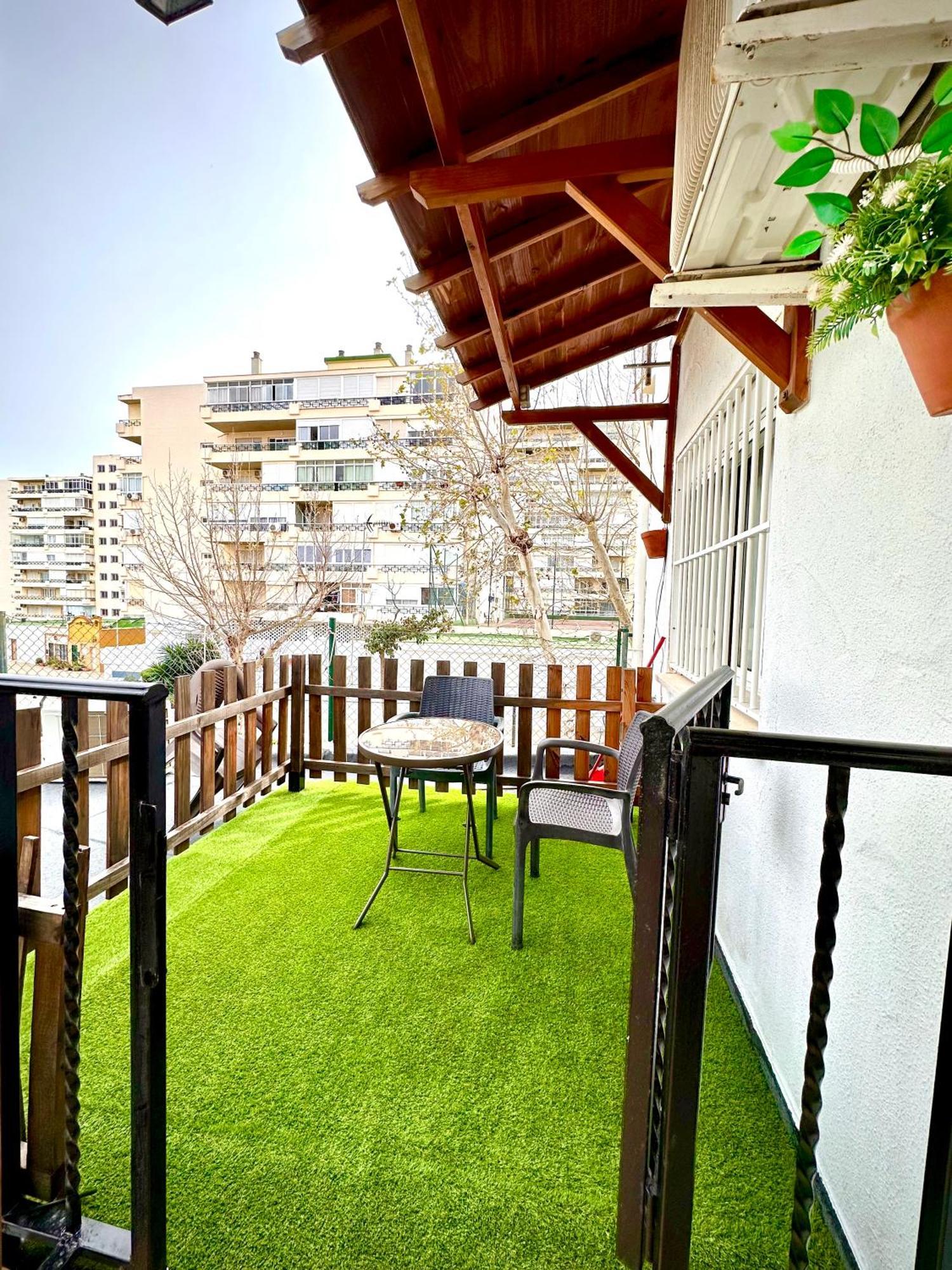 Apartamentos J&K Торремолінос Екстер'єр фото